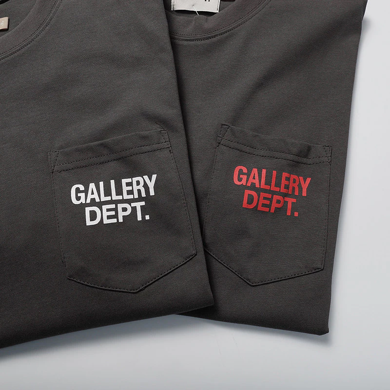 Gallery Dept. small logo POCKET tee
