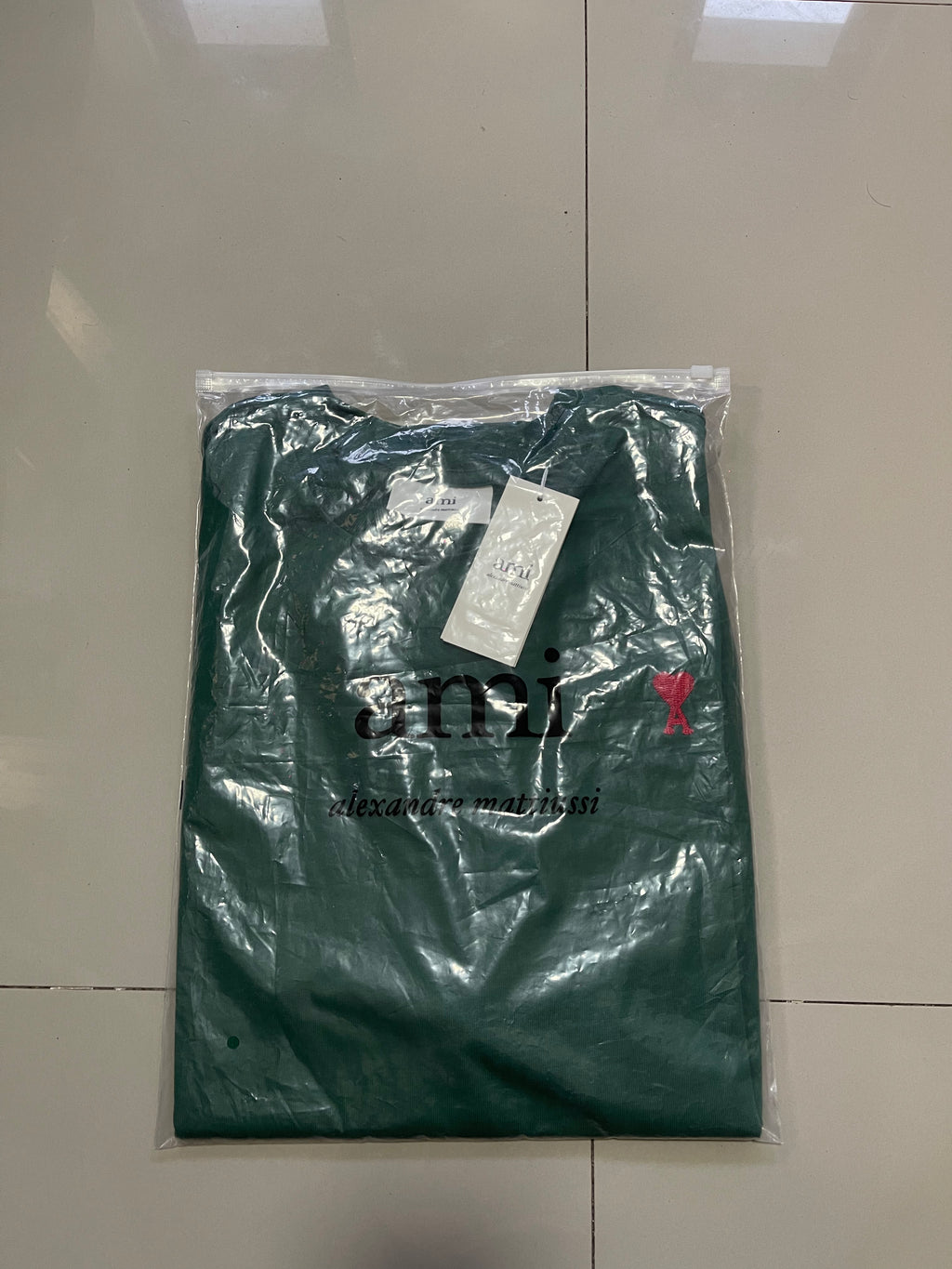 AMI small logo tee green