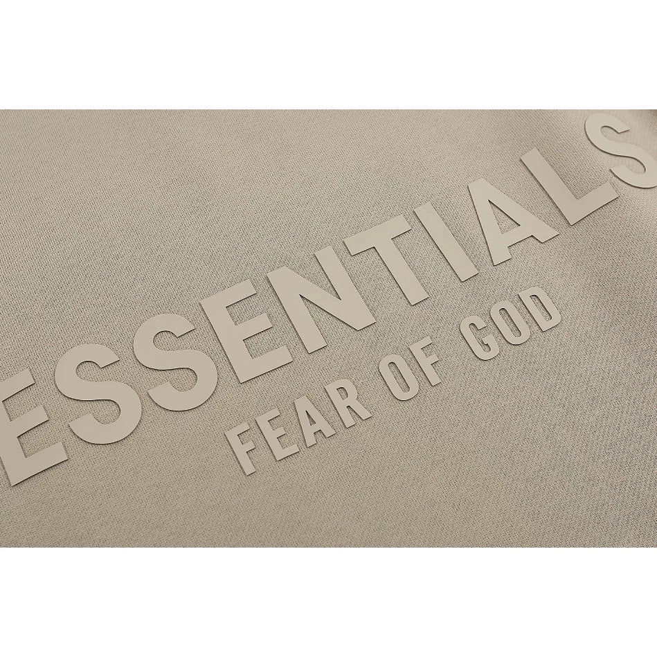 Fear of God Essentials Middle logo Crewneck Sweater FW22